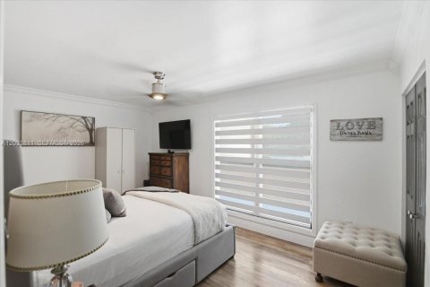 Adosado en alquiler en Miami, Florida, 2 dormitorios, 111.95 m2 № 2078060 - foto 30