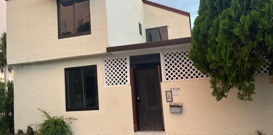 Touwnhouse à Miami, Floride 3 chambres, 114.46 m2 № 2169942