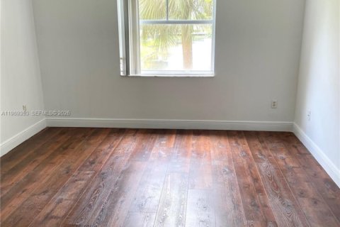 Купить кондоминиум в Пемброк-Пайнс, Флорида 2 спальни, 92.9м2, № 2051905 - фото 8