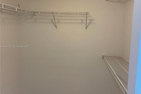 Купить кондоминиум в Пемброк-Пайнс, Флорида 2 спальни, 92.9м2, № 2051905 - фото 12