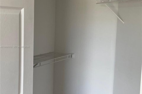 Купить кондоминиум в Пемброк-Пайнс, Флорида 2 спальни, 92.9м2, № 2051905 - фото 15