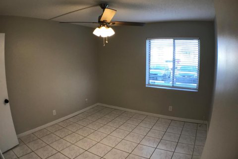 Condominio en alquiler en West Palm Beach, Florida, 1 dormitorio, 51.65 m2 № 2289371 - foto 3