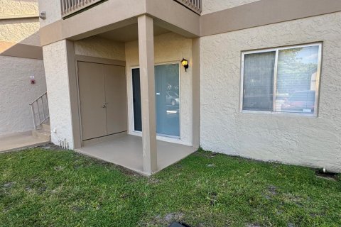 Condominio en alquiler en West Palm Beach, Florida, 1 dormitorio, 51.65 m2 № 2289371 - foto 14