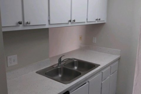 Condominio en alquiler en West Palm Beach, Florida, 1 dormitorio, 51.65 m2 № 2289371 - foto 19