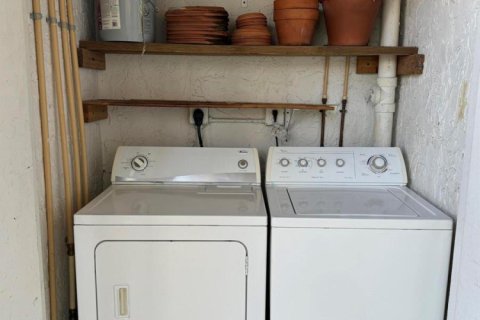 Condominio en alquiler en West Palm Beach, Florida, 1 dormitorio, 51.65 m2 № 2289371 - foto 12