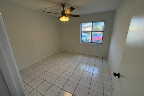 Condominio en alquiler en West Palm Beach, Florida, 1 dormitorio, 51.65 m2 № 2289371 - foto 7