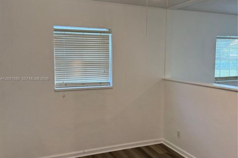 Casa en alquiler en Oakland Park, Florida, 1 dormitorio № 2074002 - foto 8