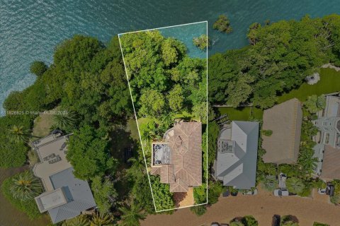 House in Palmetto Bay, Florida 3 bedrooms, 288.37 sq.m. № 1799573 - photo 6