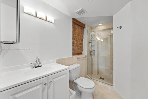 House in Palmetto Bay, Florida 3 bedrooms, 288.37 sq.m. № 1799573 - photo 12