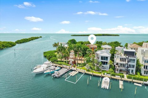 House in Palmetto Bay, Florida 3 bedrooms, 288.37 sq.m. № 1799573 - photo 3