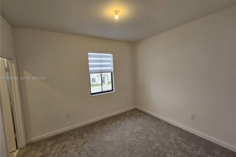 Townhouse in Homestead, Florida 3 bedrooms, 123.37 sq.m. № 2008297 - photo 10