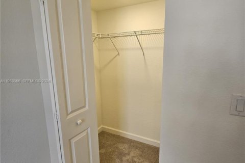 Townhouse in Homestead, Florida 3 bedrooms, 123.37 sq.m. № 2008297 - photo 16