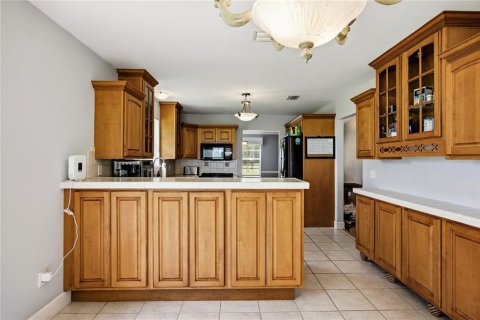 Villa ou maison à vendre à Alachua, Floride: 3 chambres, 229.28 m2 № 2120799 - photo 16