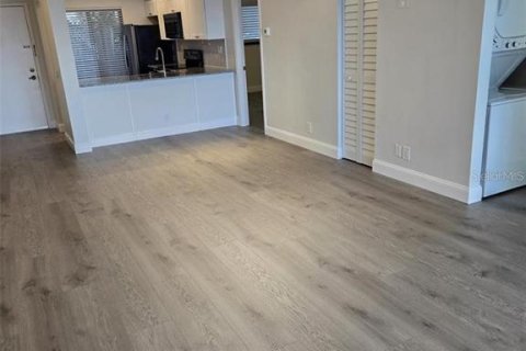 Copropriété à louer à Saint Petersburg, Floride: 2 chambres, 82.68 m2 № 2098927 - photo 5
