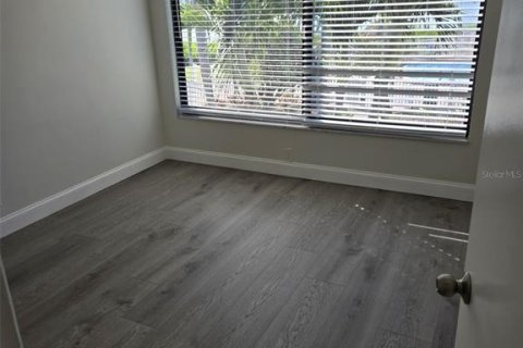 Copropriété à louer à Saint Petersburg, Floride: 2 chambres, 82.68 m2 № 2098927 - photo 6