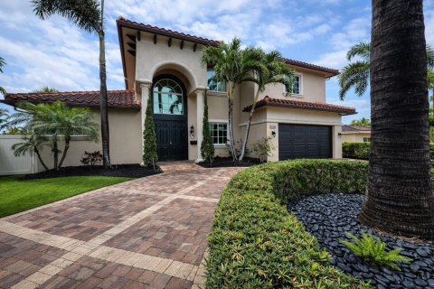 Villa ou maison à Pompano Beach, Floride 3 chambres, 263.75 m2 № 2250467