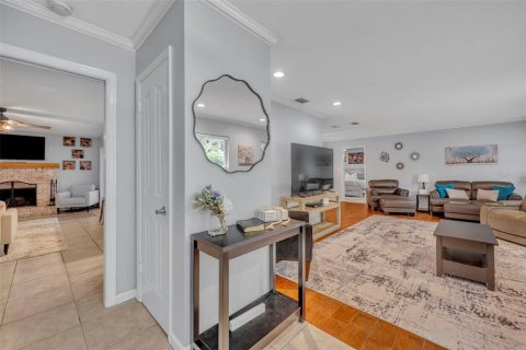 Casa en venta en Winter Park, Florida, 5 dormitorios, 203.83 m2 № 2384077 - foto 3