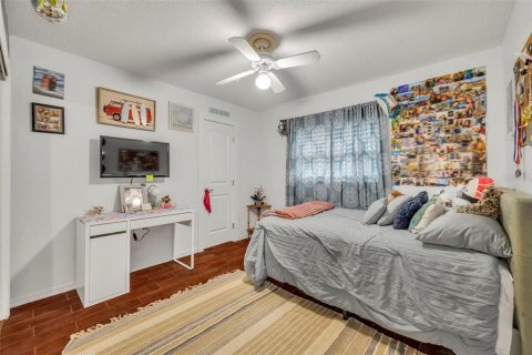 Casa en venta en Winter Park, Florida, 5 dormitorios, 203.83 m2 № 2384077 - foto 29