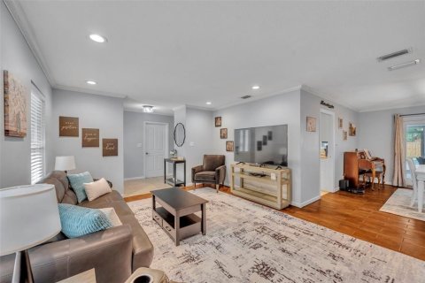 Casa en venta en Winter Park, Florida, 5 dormitorios, 203.83 m2 № 2384077 - foto 7
