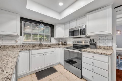 Casa en venta en Winter Park, Florida, 5 dormitorios, 203.83 m2 № 2384077 - foto 12