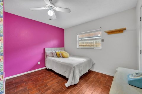 Casa en venta en Winter Park, Florida, 5 dormitorios, 203.83 m2 № 2384077 - foto 22