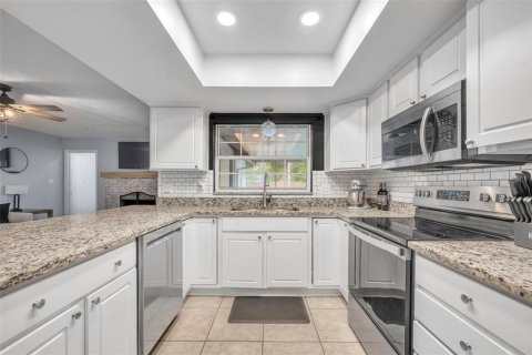 Casa en venta en Winter Park, Florida, 5 dormitorios, 203.83 m2 № 2384077 - foto 11