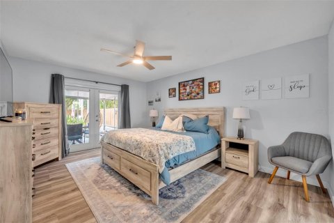 Casa en venta en Winter Park, Florida, 5 dormitorios, 203.83 m2 № 2384077 - foto 19