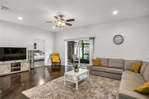 Casa en venta en Clearwater, Florida, 4 dormitorios, 168.9 m2 № 1899845 - foto 14