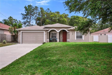 Casa en venta en Clearwater, Florida, 4 dormitorios, 168.9 m2 № 1899845 - foto 1