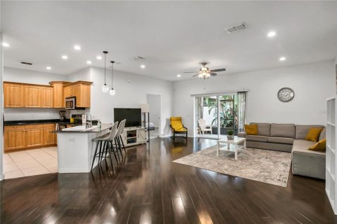 Casa en venta en Clearwater, Florida, 4 dormitorios, 168.9 m2 № 1899845 - foto 9