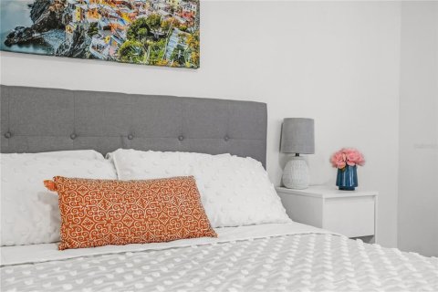 Casa en venta en Clearwater, Florida, 4 dormitorios, 168.9 m2 № 1899845 - foto 18
