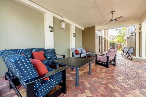 Adosado en venta en West Palm Beach, Florida, 2 dormitorios, 134.52 m2 № 2146250 - foto 23