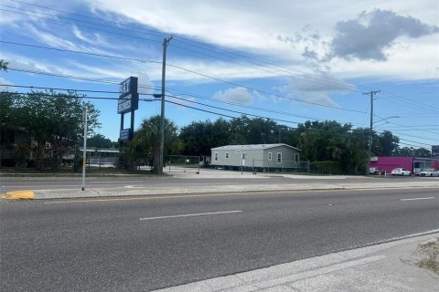 Commercial property in Tampa, Florida 145.67 sq.m. № 2134077 - photo 12