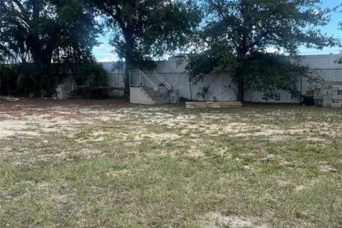 Commercial property in Tampa, Florida 145.67 sq.m. № 2134077 - photo 4