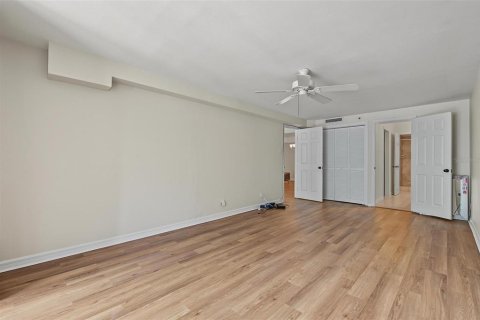 Copropriété à vendre à Tampa, Floride: 2 chambres, 130.06 m2 № 2408348 - photo 24