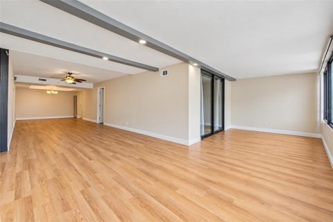Copropriété à vendre à Tampa, Floride: 2 chambres, 130.06 m2 № 2408348 - photo 21