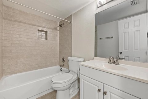 Copropriété à vendre à Tampa, Floride: 2 chambres, 130.06 m2 № 2408348 - photo 30