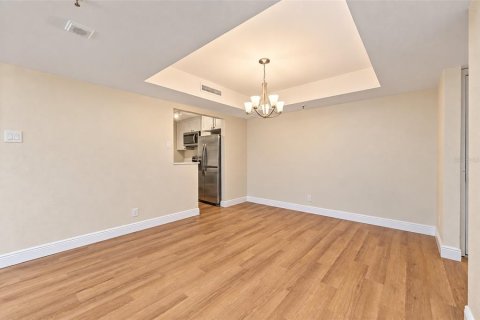 Copropriété à vendre à Tampa, Floride: 2 chambres, 130.06 m2 № 2408348 - photo 14
