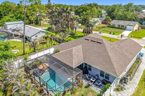 House in Sebastian, Florida 4 bedrooms, 196.02 sq.m. № 2254464 - photo 3