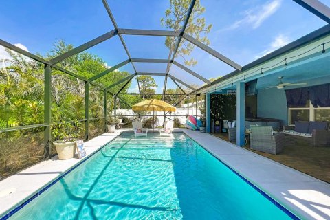 House in Sebastian, Florida 4 bedrooms, 196.02 sq.m. № 2254464 - photo 21
