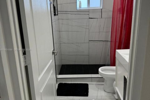 House in Homestead, Florida 3 bedrooms, 115.94 sq.m. № 2007183 - photo 11