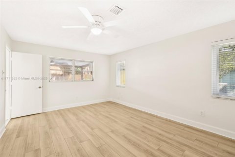 Casa en venta en Coral Springs, Florida, 4 dormitorios, 234.86 m2 № 1474866 - foto 27