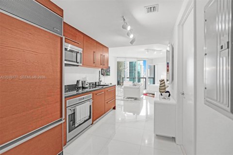 Купить кондоминиум в Майами, Флорида 55.56м2, № 2085220 - фото 19