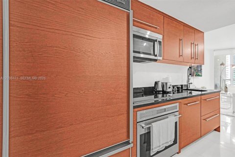 Купить кондоминиум в Майами, Флорида 55.56м2, № 2085220 - фото 15