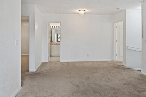 House in Coral Springs, Florida 4 bedrooms, 209.31 sq.m. № 2083272 - photo 18
