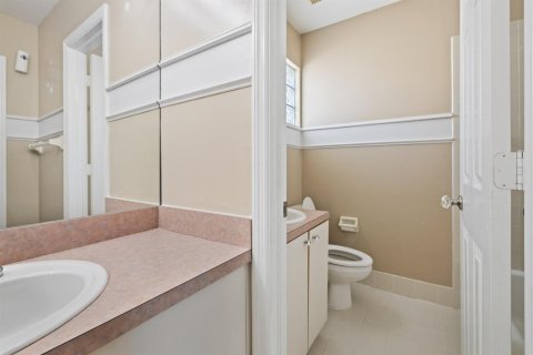 House in Coral Springs, Florida 4 bedrooms, 209.31 sq.m. № 2083272 - photo 21