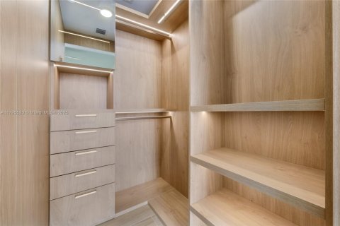 Купить кондоминиум в Майами, Флорида 2 спальни, 91.23м2, № 2154401 - фото 7