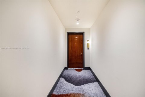Купить кондоминиум в Майами, Флорида 2 спальни, 91.23м2, № 2154401 - фото 19