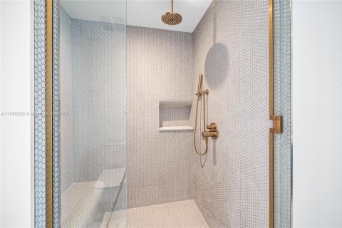 Купить кондоминиум в Майами, Флорида 2 спальни, 91.23м2, № 2154401 - фото 10