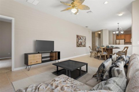 Touwnhouse à vendre à Tampa, Floride: 2 chambres, 116.03 m2 № 1904786 - photo 8
